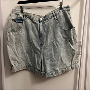 Vintage 80's/90's light acid wash mom shorts